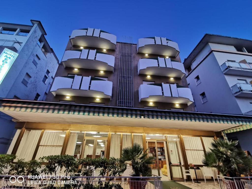 Hotel Mediterraneo Rimini Exterior foto